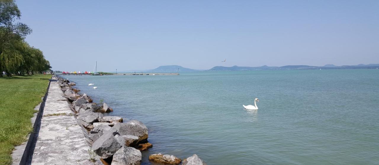 Lelle Resort B20 Balatonlelle Buitenkant foto