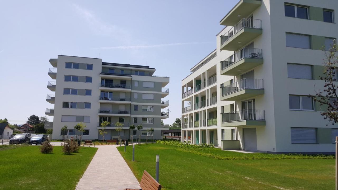 Lelle Resort B20 Balatonlelle Buitenkant foto